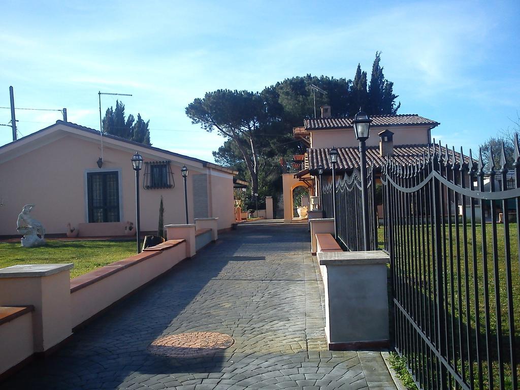 Villa Paradise Resort Gallicano nel Lazio Стая снимка