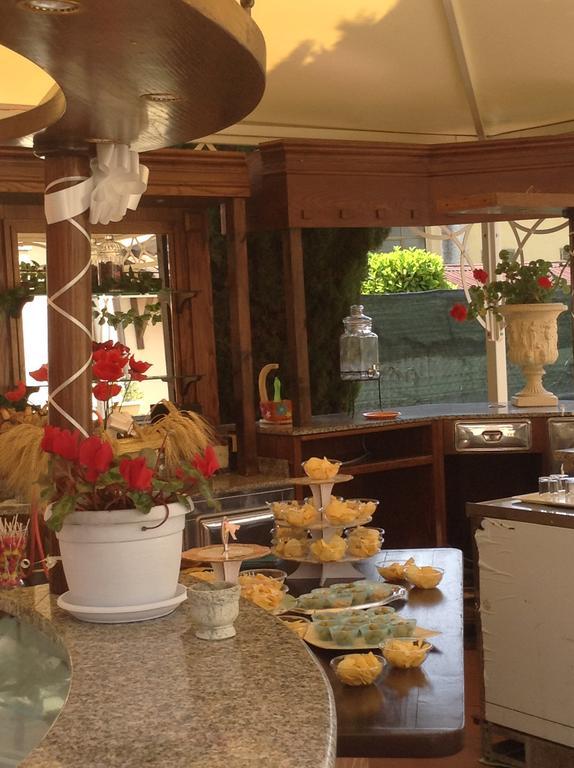 Villa Paradise Resort Gallicano nel Lazio Екстериор снимка